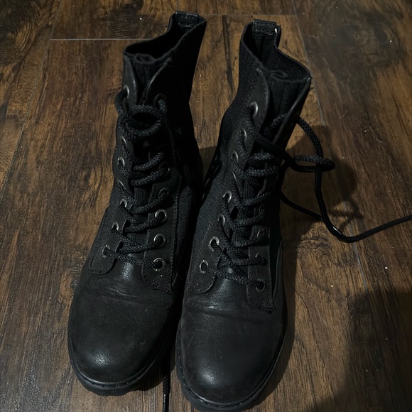 Black Womens Combat Boots - Picture 2 of 4